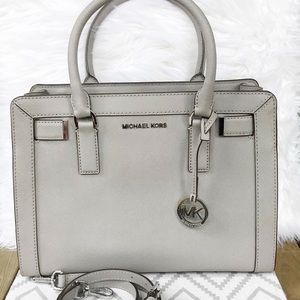 🖤Michael Kors Pearl Grey Leather Satchel